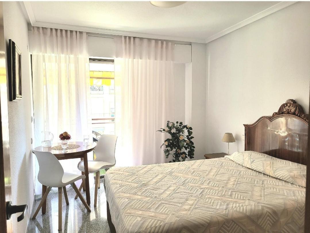 Апартаменты Amistosa, Habitacion Con Balcon, Alicante, Playa, Centro, Rambla, Mercado Экстерьер фото